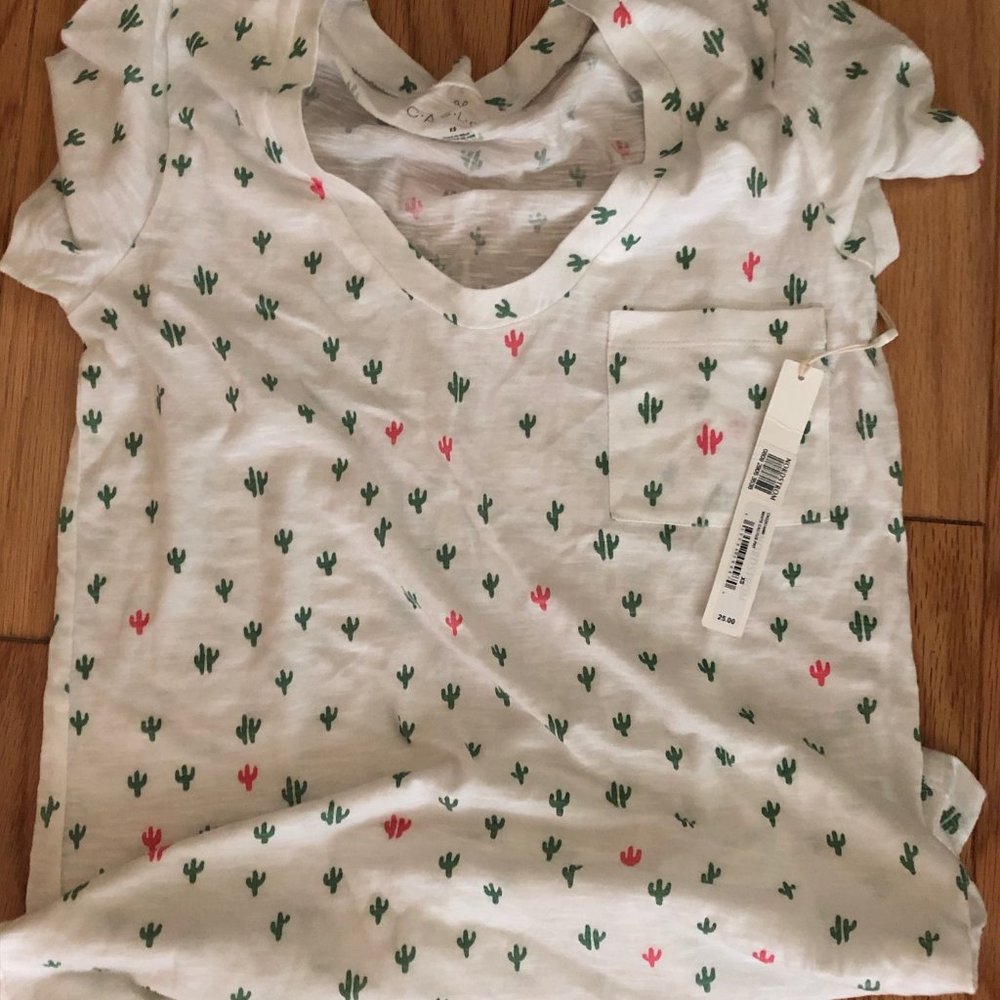 T-shirt with green and pink Cacti